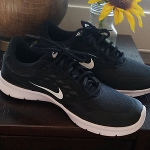 Women's Nike Running Shoe